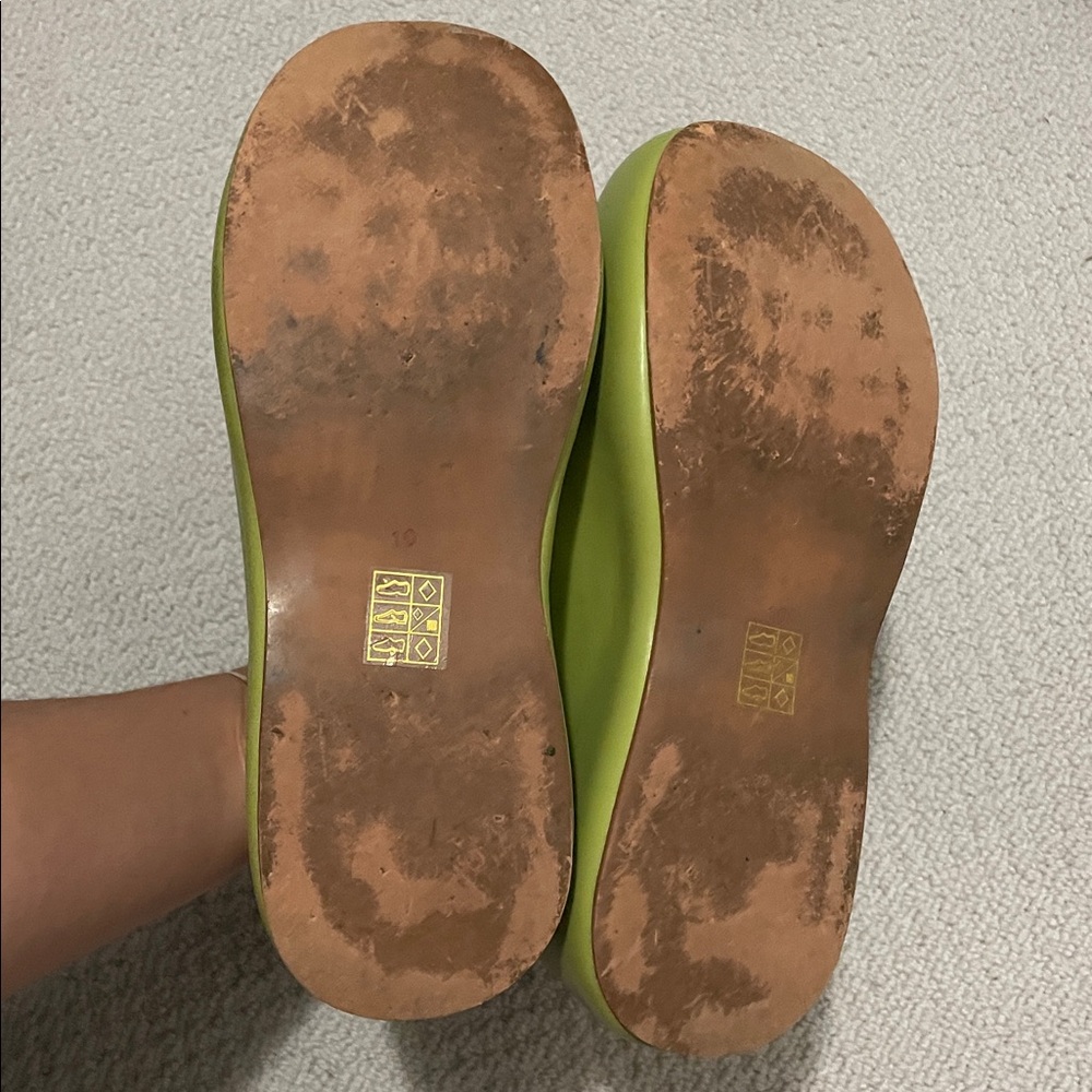 Jeffrey Campbell Lime Green Platform Clogs - Picture 4 of 6